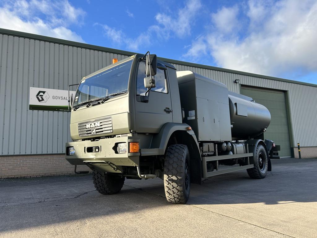 MAN LE 18.220 4x4 9,000 Litre Tanker/Refueller - Govsales of mod surplus ex army trucks, ex army land rovers and other military vehicles for sale
