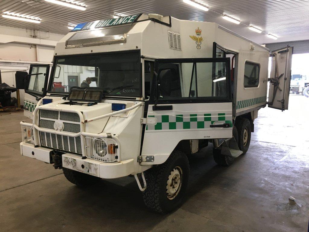Pinzgauer 718 6×6 Ambulance