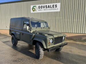 Land Rover Defender 110 Wolf REMUS RHD Hard Top – 50605