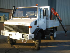 Mercedes Unimog U1300L crane truck – 11809