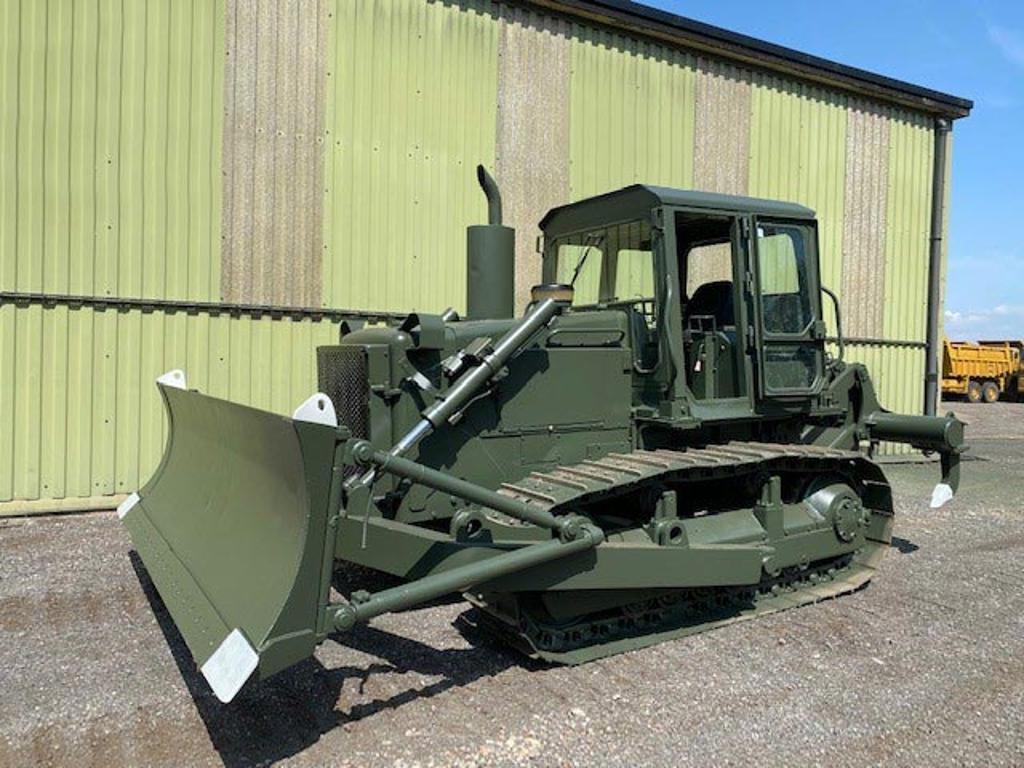 Caterpillar D6D dozer with Ripper