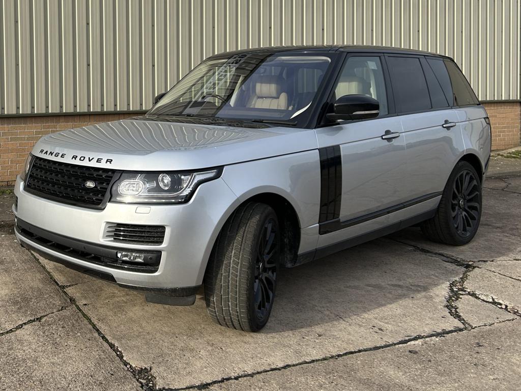Range Rover Vogue SE L405 RHD Unused