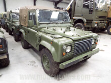 Land Rover Defender 90 Wolf RHD Air Portable Soft Top (Remus)