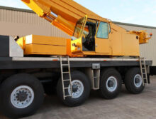 Liebherr LTM1120 crane