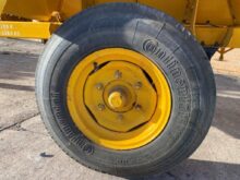 Econ towed gritter trailer