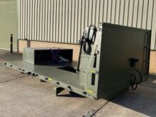 Unused cargo body with Hiab Crane