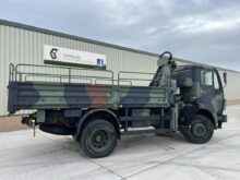 Mercedes 1017 4x4 Cargo Truck With Crane
