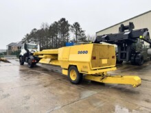 Mercedes Unimog U400 with Danline Runway Sweeper