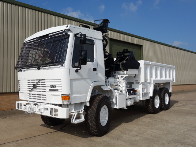 Volvo FL12 tipper with protected cab – 40136