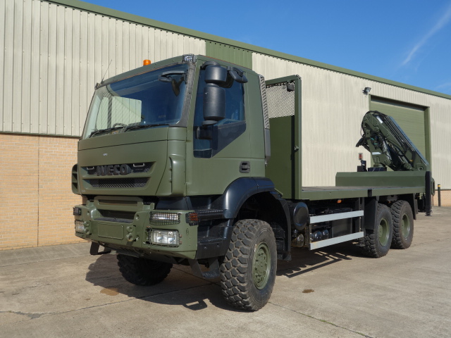 Iveco Trakker 6×6 crane truck – 40199