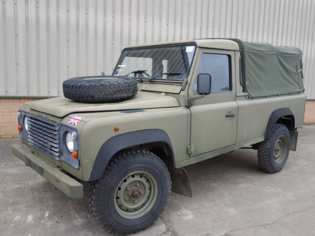 Land Rover Defender 110 300TDi Pickup – 40225