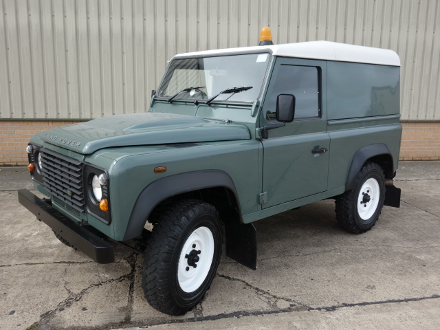 Land Rover Defender 90 TDCi Hard Top – 40270