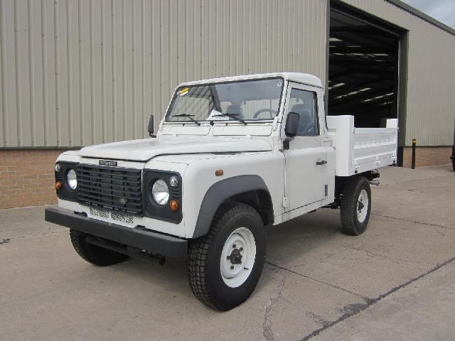 Unused Rover Defender 110 LHD pickups – 11862