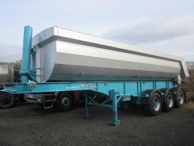 Chieftain tipper trailer – 33030
