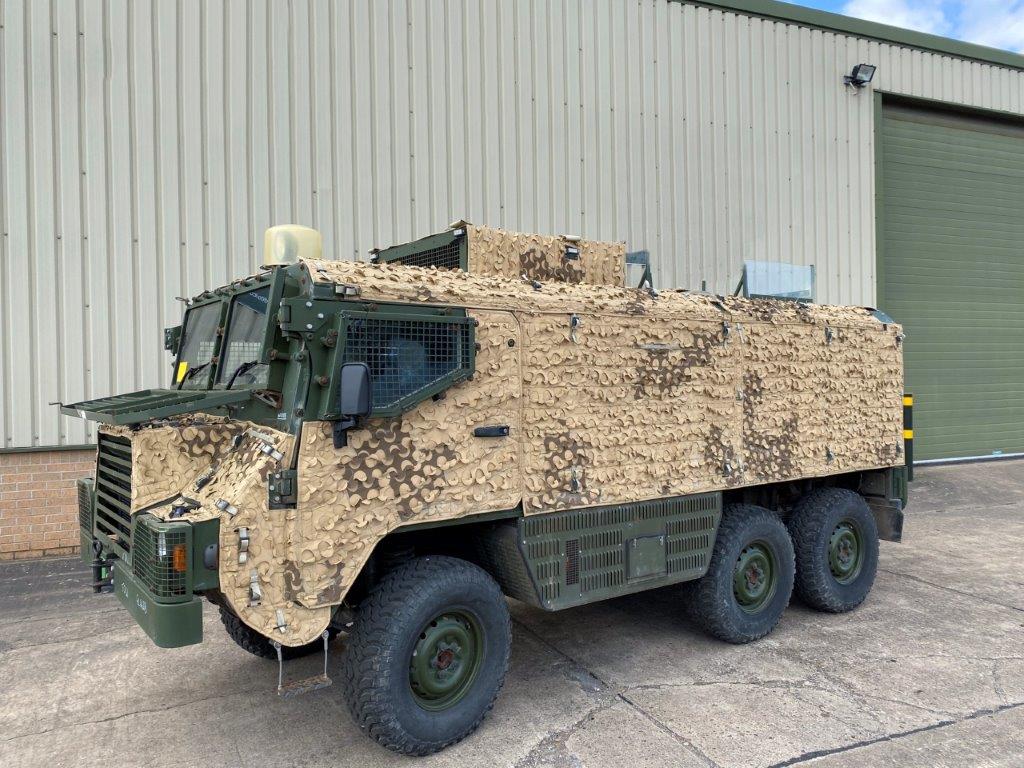 Pinzgauer Vector 718 6×6 Armoured Ambulance – 50442