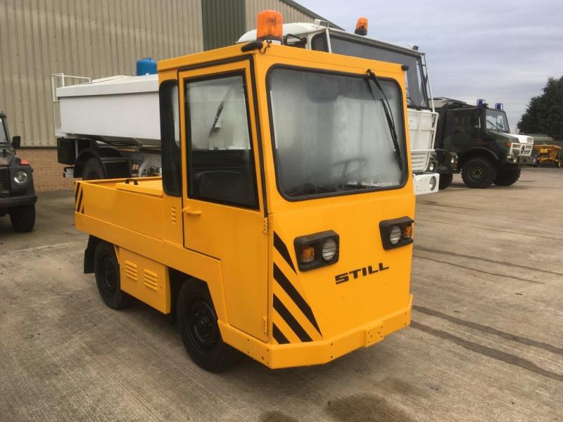 Still R07 Aircaft Tug – 40227