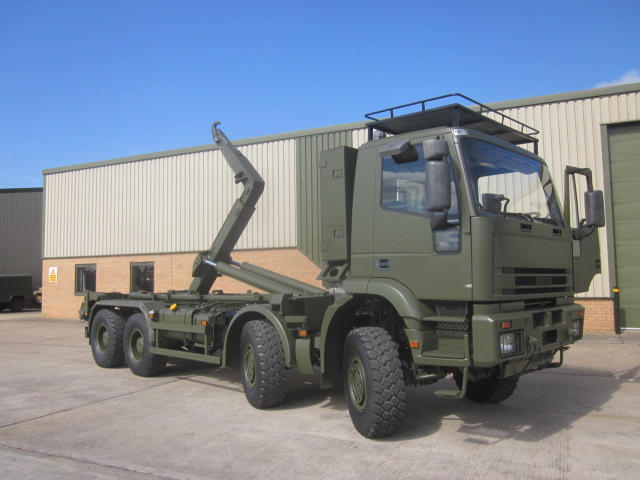 Iveco 410E42 8×8 Drops Hook Loader – 40028