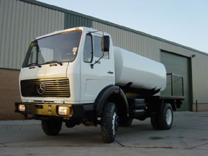 Mercedes 1017 4×4 Tanker Truck – 33062