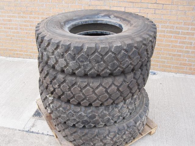 New unused Michelin12.00 R 20 tyres – 32884