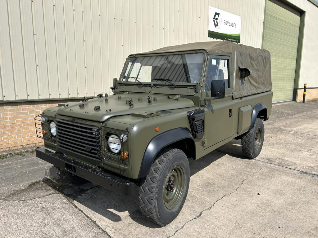 Land Rover Defender 110 Wolf  LHD Soft Top (Remus) – 50548