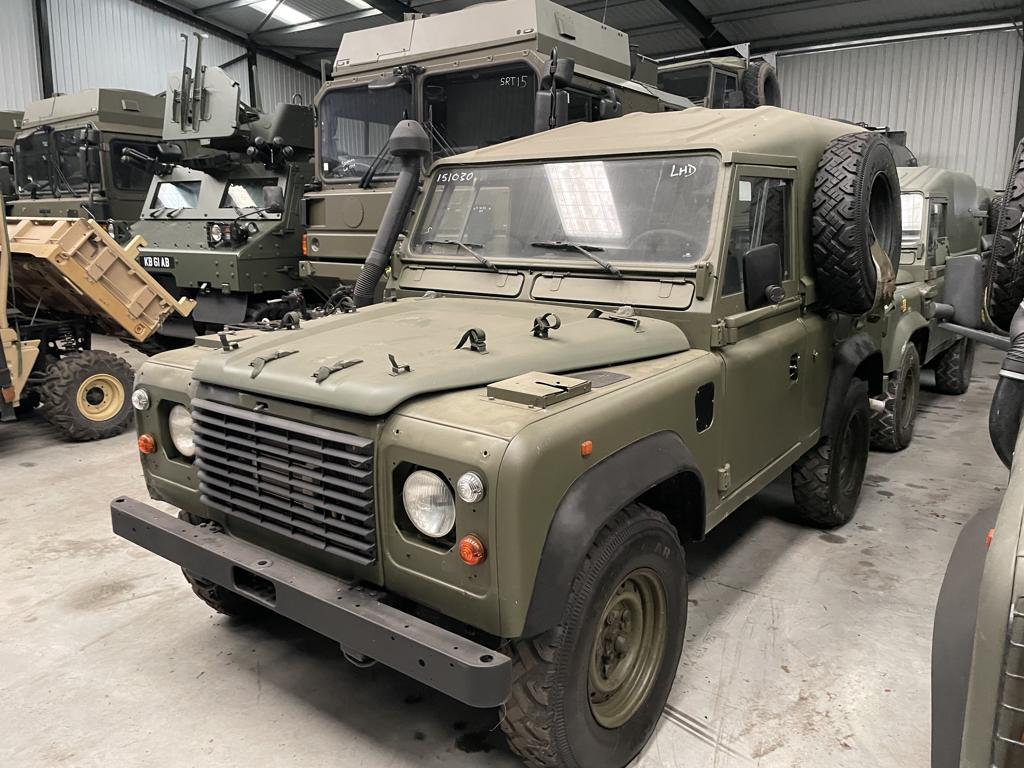 Land Rover Defender 90 Wolf LHD Hard Top (Remus) – 15028