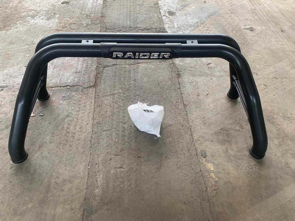 Toyota Hilux 2024 (Crew Cab) Roll Bar and Tonneau Cover Set – 50543