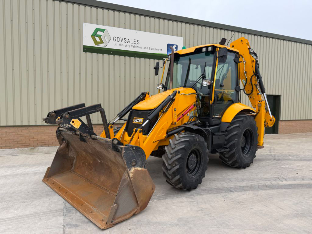 JCB 3CX backhoe loader